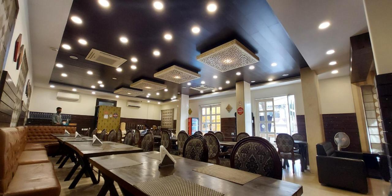 Hotel The Orion Jaipur Bagian luar foto