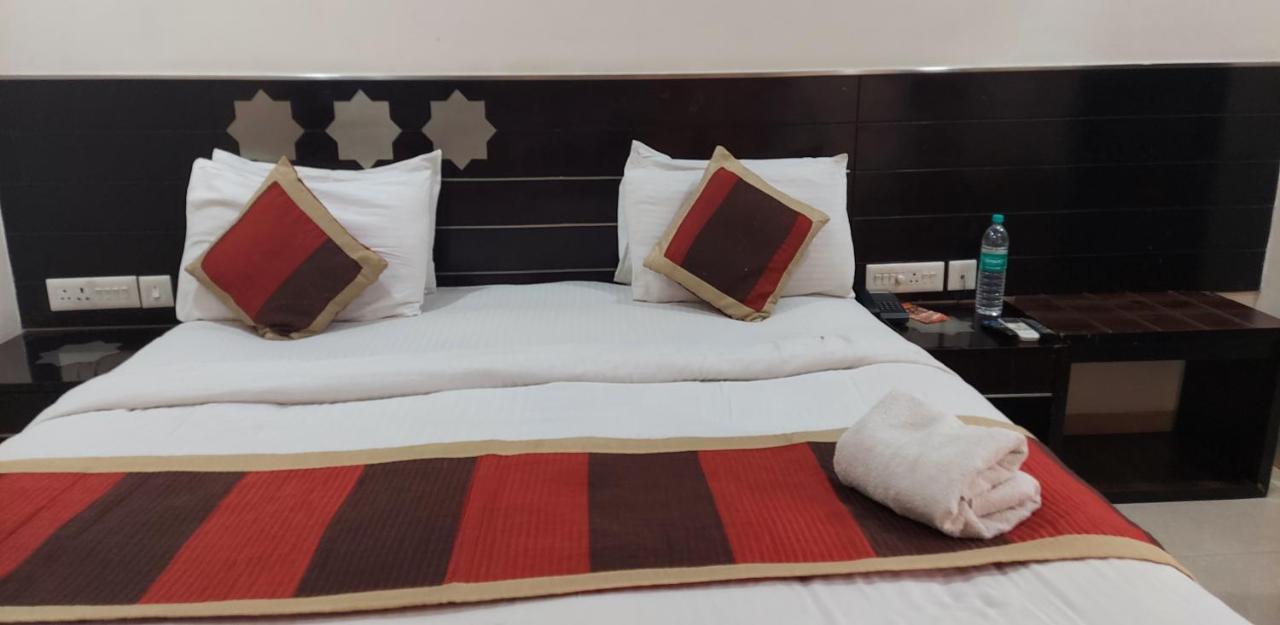 Hotel The Orion Jaipur Bagian luar foto